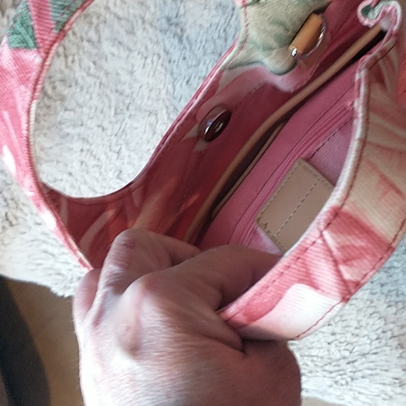 Fossil Beautiful mini Rose Handbag - Picture 9 of 12